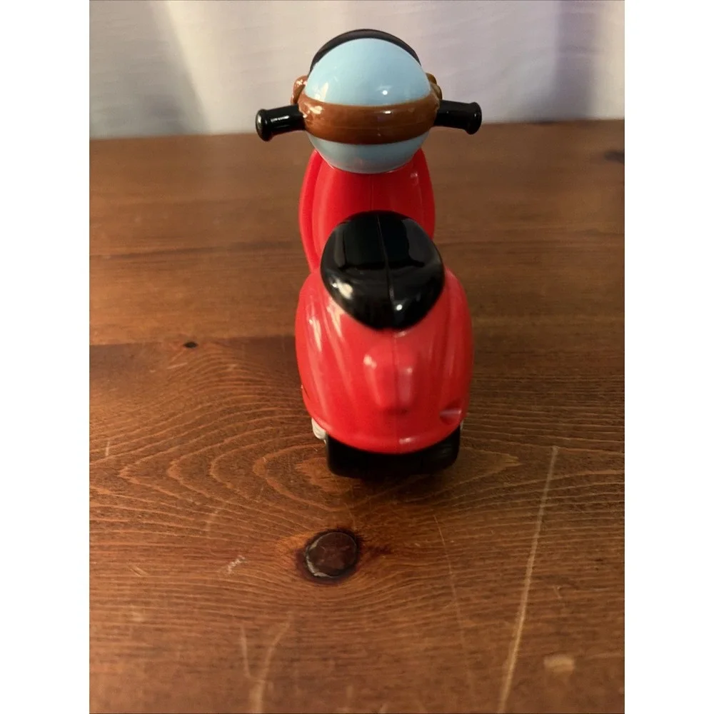 Chicco Red‎ Vespa Pull Back Toy